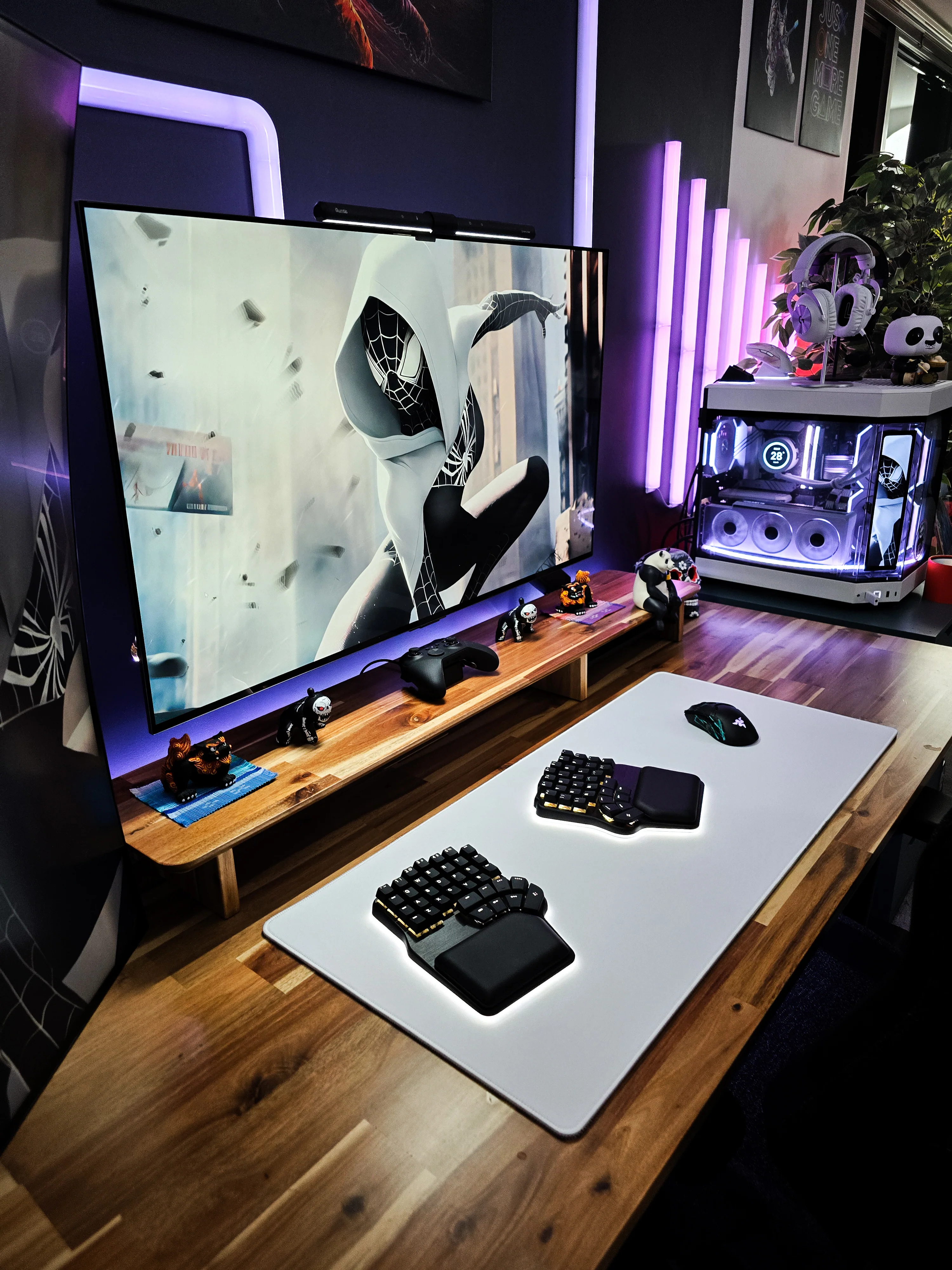 White Deskmat - Image 3